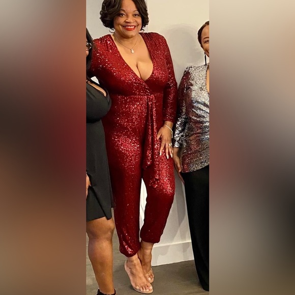 Sz 1x Deep Red Sequin Jumpsuit - Picture 1 of 4